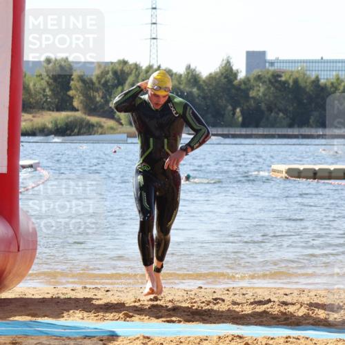07.09.2025 - 19. Norderstedt Triathlon Luisa Fischer http://msf.ph/oto/8750106 07.09.2025 11:13:38 Schwimmen 1383 meine-sportfotos.de