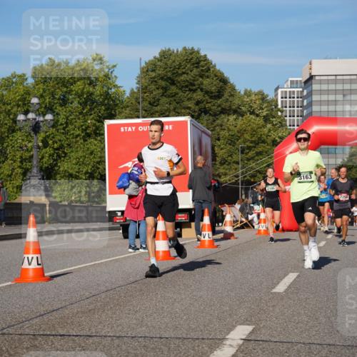 07.09.2025 - BARMER Alsterlauf Yannick Fuchs http://msf.ph/oto/8750107 07.09.2025 09:34:39 Laufen 2106, 3163, 2250 meine-sportfotos.de