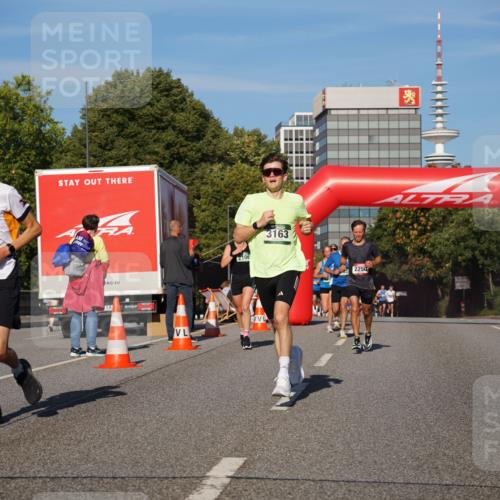 07.09.2025 - BARMER Alsterlauf Yannick Fuchs http://msf.ph/oto/8750134 07.09.2025 09:34:40 Laufen 2106, 3163, 2250 meine-sportfotos.de