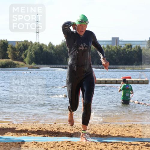 07.09.2025 - 19. Norderstedt Triathlon Luisa Fischer http://msf.ph/oto/8750142 07.09.2025 11:14:13 Schwimmen 746, 787 meine-sportfotos.de