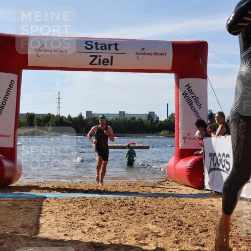 07.09.2025 - 19. Norderstedt Triathlon Luisa Fischer http://msf.ph/oto/8750169 07.09.2025 11:14:15 Schwimmen 746, 787 meine-sportfotos.de