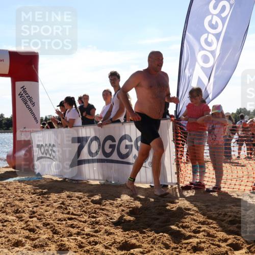 07.09.2025 - 19. Norderstedt Triathlon Luisa Fischer http://msf.ph/oto/8750176 07.09.2025 15:18:26 Schwimmen 1516 meine-sportfotos.de