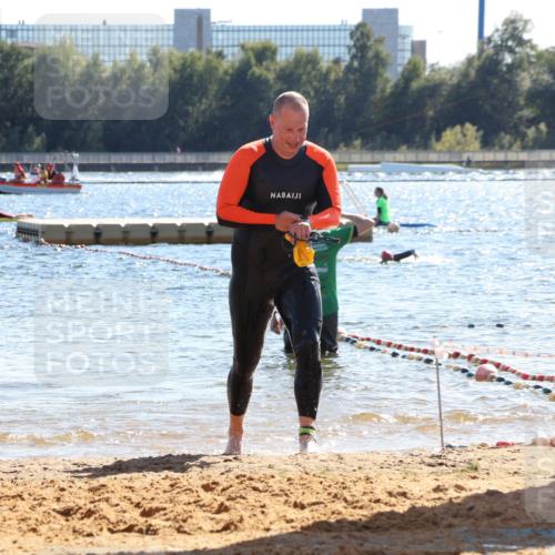 07.09.2025 - 19. Norderstedt Triathlon Luisa Fischer http://msf.ph/oto/8750189 07.09.2025 15:18:29 Schwimmen 381, 1516 meine-sportfotos.de
