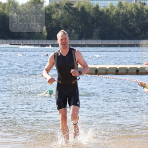 07.09.2025 - 19. Norderstedt Triathlon Luisa Fischer http://msf.ph/oto/8750201 07.09.2025 11:14:25 Schwimmen 154, 746, 787 meine-sportfotos.de