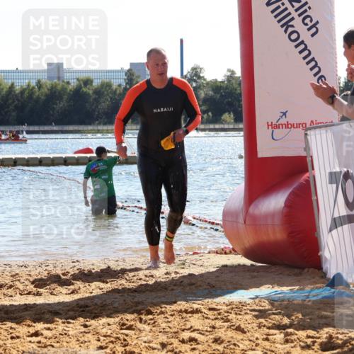 07.09.2025 - 19. Norderstedt Triathlon Luisa Fischer http://msf.ph/oto/8750214 07.09.2025 15:18:31 Schwimmen 381, 1516 meine-sportfotos.de