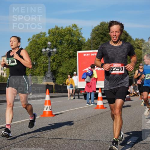 07.09.2025 - BARMER Alsterlauf Yannick Fuchs http://msf.ph/oto/8750224 07.09.2025 09:34:43 Laufen 2106, 2250, 558 meine-sportfotos.de