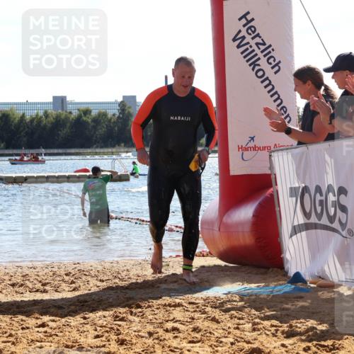 07.09.2025 - 19. Norderstedt Triathlon Luisa Fischer http://msf.ph/oto/8750228 07.09.2025 15:18:32 Schwimmen 381, 1516 meine-sportfotos.de
