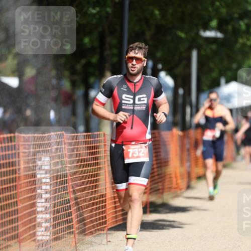 07.09.2025 - 19. Norderstedt Triathlon Michael Strokosch http://msf.ph/oto/8750229 07.09.2025 12:43:07 Laufen 732, 1294, 1351 meine-sportfotos.de