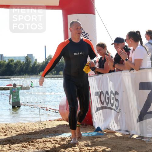 07.09.2025 - 19. Norderstedt Triathlon Luisa Fischer http://msf.ph/oto/8750234 07.09.2025 15:18:34 Schwimmen 381, 1516 meine-sportfotos.de