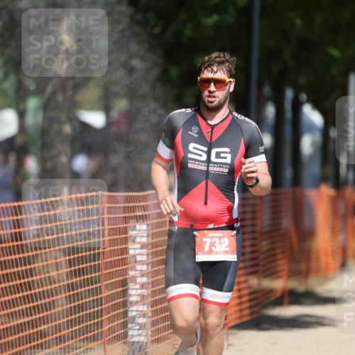 07.09.2025 - 19. Norderstedt Triathlon Michael Strokosch http://msf.ph/oto/8750243 07.09.2025 12:43:08 Laufen 732, 1294, 1351 meine-sportfotos.de
