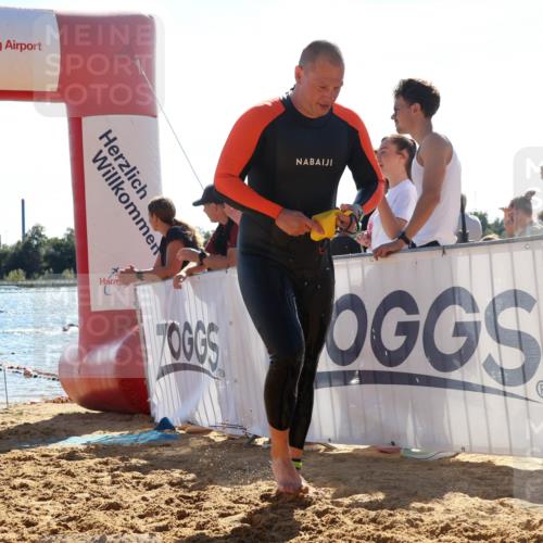 07.09.2025 - 19. Norderstedt Triathlon Luisa Fischer http://msf.ph/oto/8750250 07.09.2025 15:18:35 Schwimmen 381, 1516 meine-sportfotos.de