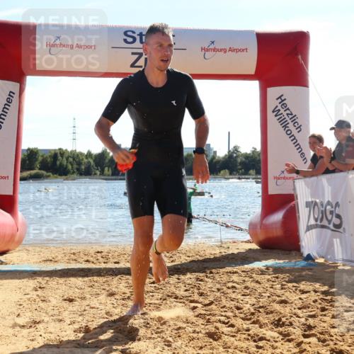 07.09.2025 - 19. Norderstedt Triathlon Luisa Fischer http://msf.ph/oto/8750260 07.09.2025 15:19:03 Schwimmen 372 meine-sportfotos.de