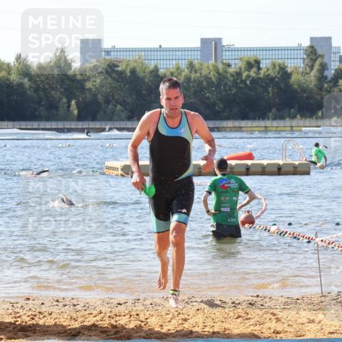 07.09.2025 - 19. Norderstedt Triathlon Luisa Fischer http://msf.ph/oto/8750273 07.09.2025 11:14:45 Schwimmen 1332 meine-sportfotos.de