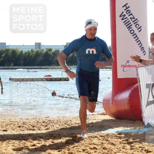 07.09.2025 - 19. Norderstedt Triathlon Luisa Fischer http://msf.ph/oto/8750281 07.09.2025 15:19:30 Schwimmen 371, 386, 1452 meine-sportfotos.de