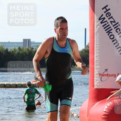 07.09.2025 - 19. Norderstedt Triathlon Luisa Fischer http://msf.ph/oto/8750294 07.09.2025 11:14:48 Schwimmen 1332 meine-sportfotos.de