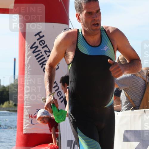 07.09.2025 - 19. Norderstedt Triathlon Luisa Fischer http://msf.ph/oto/8750304 07.09.2025 11:14:49 Schwimmen 1332 meine-sportfotos.de