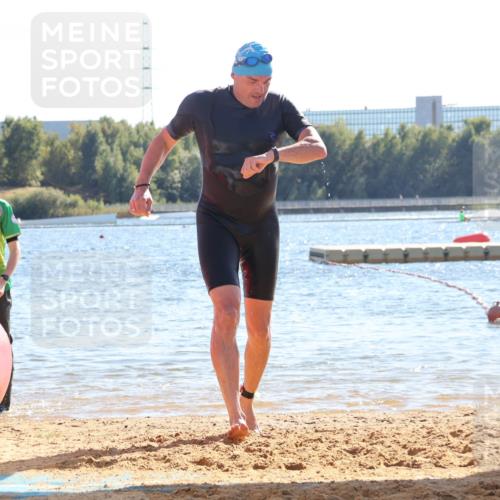 07.09.2025 - 19. Norderstedt Triathlon Luisa Fischer http://msf.ph/oto/8750305 07.09.2025 15:19:34 Schwimmen 371, 386, 1452 meine-sportfotos.de