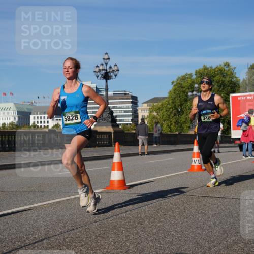 07.09.2025 - BARMER Alsterlauf Yannick Fuchs http://msf.ph/oto/8750322 07.09.2025 09:34:46 Laufen 5828, 340, 20, 30 meine-sportfotos.de