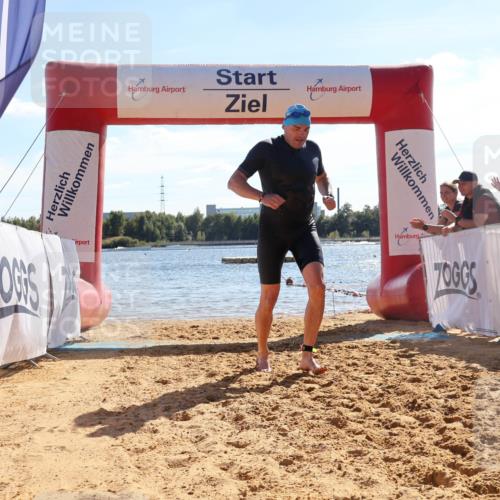 07.09.2025 - 19. Norderstedt Triathlon Luisa Fischer http://msf.ph/oto/8750326 07.09.2025 15:19:36 Schwimmen 371, 386, 1452 meine-sportfotos.de