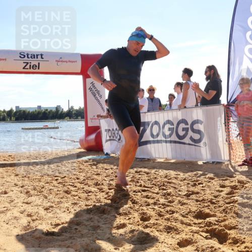 07.09.2025 - 19. Norderstedt Triathlon Luisa Fischer http://msf.ph/oto/8750337 07.09.2025 15:19:37 Schwimmen 371, 386, 1452 meine-sportfotos.de