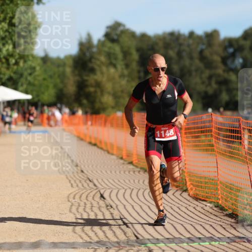 07.09.2025 - 19. Norderstedt Triathlon Michael Strokosch http://msf.ph/oto/8750345 07.09.2025 10:29:44 Laufen 1148 meine-sportfotos.de