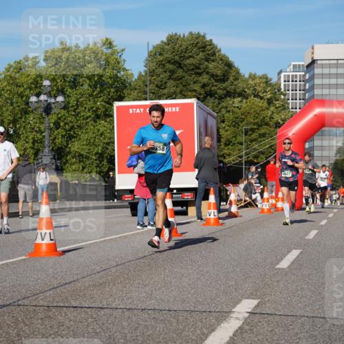 07.09.2025 - BARMER Alsterlauf Yannick Fuchs http://msf.ph/oto/8750355 07.09.2025 09:34:51 Laufen 5358, 4687, 6381 meine-sportfotos.de