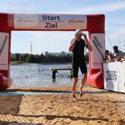 07.09.2025 - 19. Norderstedt Triathlon Luisa Fischer http://msf.ph/oto/8750411 07.09.2025 11:15:42 Schwimmen 768, 1258, 1333 meine-sportfotos.de