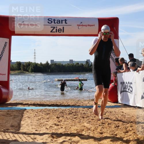 07.09.2025 - 19. Norderstedt Triathlon Luisa Fischer http://msf.ph/oto/8750414 07.09.2025 11:15:42 Schwimmen 768, 1258, 1333 meine-sportfotos.de