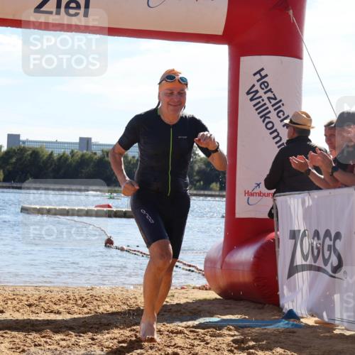 07.09.2025 - 19. Norderstedt Triathlon Luisa Fischer http://msf.ph/oto/8750425 07.09.2025 15:23:57 Schwimmen 1437, 1448 meine-sportfotos.de