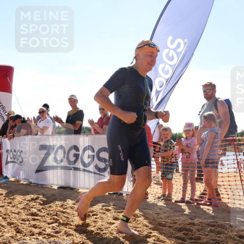07.09.2025 - 19. Norderstedt Triathlon Luisa Fischer http://msf.ph/oto/8750446 07.09.2025 15:23:59 Schwimmen 1437, 1448 meine-sportfotos.de
