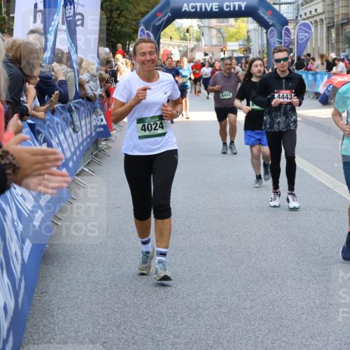 07.09.2025 - BARMER Alsterlauf Strokosch-Dieckow http://msf.ph/oto/8750464 07.09.2025 10:15:39 Ziel 2321, 2343, 2354, 2407, 2690, 2943, 2961, 2974, 3014, 3429, 3430, 3539, 3540, 3621, 3648, 3649, 3742, 3772, 3774, 3817, 4209, 4221, 4268, 4315, 4318, 4468, 4538, 4719, 4720, 4768, 5121, 5507, 5563, 8222 meine-sportfotos.de
