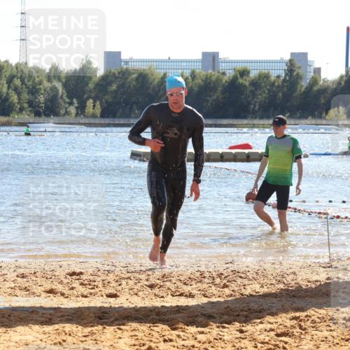 07.09.2025 - 19. Norderstedt Triathlon Luisa Fischer http://msf.ph/oto/8750469 07.09.2025 15:26:05 Schwimmen 504 meine-sportfotos.de