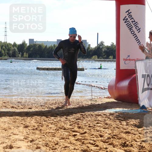 07.09.2025 - 19. Norderstedt Triathlon Luisa Fischer http://msf.ph/oto/8750483 07.09.2025 15:26:07 Schwimmen 504 meine-sportfotos.de