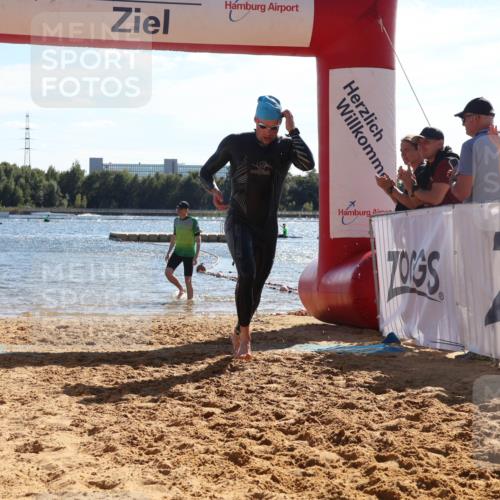 07.09.2025 - 19. Norderstedt Triathlon Luisa Fischer http://msf.ph/oto/8750489 07.09.2025 15:26:07 Schwimmen 504 meine-sportfotos.de