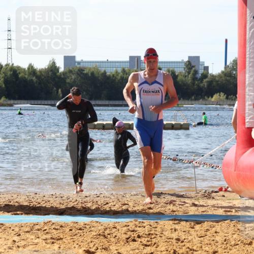 07.09.2025 - 19. Norderstedt Triathlon Luisa Fischer http://msf.ph/oto/8750500 07.09.2025 11:15:55 Schwimmen 186, 237, 1348, 1363 meine-sportfotos.de