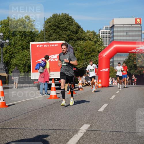 07.09.2025 - BARMER Alsterlauf Yannick Fuchs http://msf.ph/oto/8750515 07.09.2025 09:34:56 Laufen 8389, 6013 meine-sportfotos.de