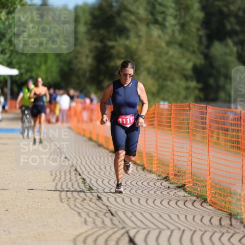 07.09.2025 - 19. Norderstedt Triathlon Michael Strokosch http://msf.ph/oto/8750530 07.09.2025 10:30:15 Laufen 1111 meine-sportfotos.de