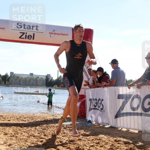07.09.2025 - 19. Norderstedt Triathlon Luisa Fischer http://msf.ph/oto/8750553 07.09.2025 15:27:09 Schwimmen 522 meine-sportfotos.de