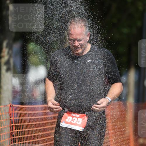 07.09.2025 - 19. Norderstedt Triathlon Michael Strokosch http://msf.ph/oto/8750561 07.09.2025 12:43:31 Laufen 835, 1268, 1380 meine-sportfotos.de