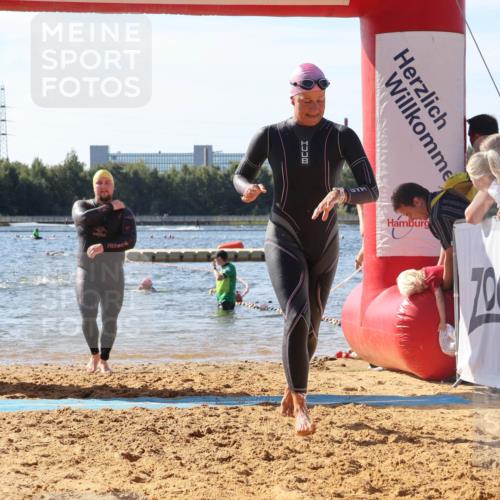 07.09.2025 - 19. Norderstedt Triathlon Luisa Fischer http://msf.ph/oto/8750563 07.09.2025 11:16:02 Schwimmen 186, 190, 237, 1348, 1363 meine-sportfotos.de