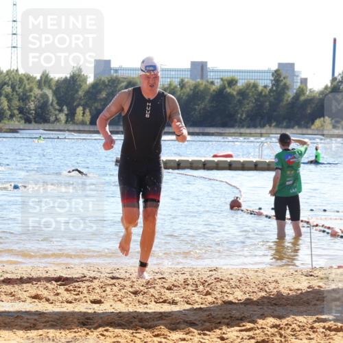 07.09.2025 - 19. Norderstedt Triathlon Luisa Fischer http://msf.ph/oto/8750575 07.09.2025 15:27:23 Schwimmen 508 meine-sportfotos.de