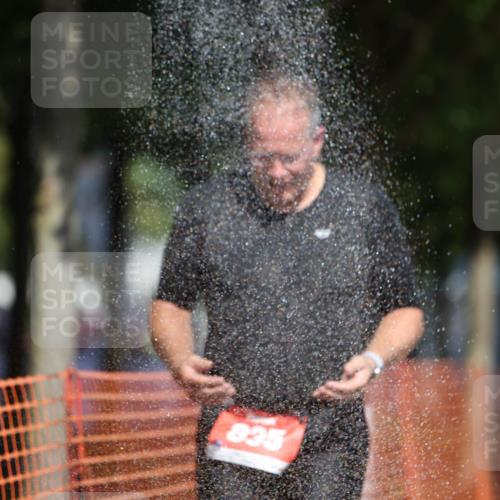 07.09.2025 - 19. Norderstedt Triathlon Michael Strokosch http://msf.ph/oto/8750576 07.09.2025 12:43:32 Laufen 835, 1268, 1380 meine-sportfotos.de