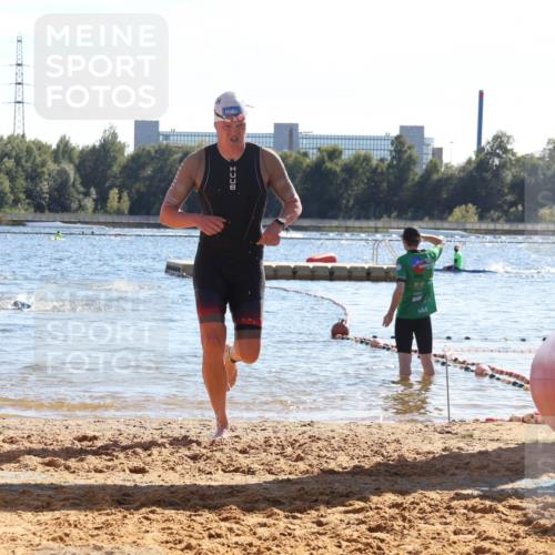 07.09.2025 - 19. Norderstedt Triathlon Luisa Fischer http://msf.ph/oto/8750578 07.09.2025 15:27:24 Schwimmen 508 meine-sportfotos.de