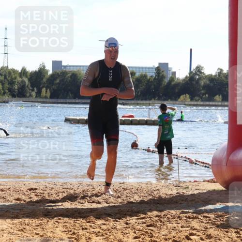 07.09.2025 - 19. Norderstedt Triathlon Luisa Fischer http://msf.ph/oto/8750581 07.09.2025 15:27:24 Schwimmen 508 meine-sportfotos.de