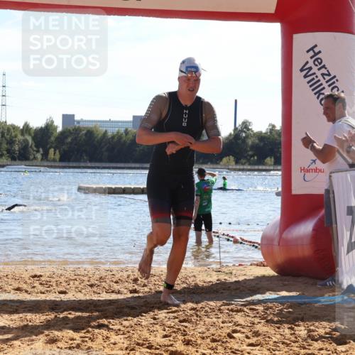 07.09.2025 - 19. Norderstedt Triathlon Luisa Fischer http://msf.ph/oto/8750584 07.09.2025 15:27:25 Schwimmen 508 meine-sportfotos.de