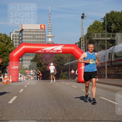 07.09.2025 - BARMER Alsterlauf Yannick Fuchs http://msf.ph/oto/8750587 07.09.2025 09:35:01 Laufen 5066, 8025, 5763 meine-sportfotos.de