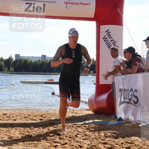 07.09.2025 - 19. Norderstedt Triathlon Luisa Fischer http://msf.ph/oto/8750588 07.09.2025 15:27:25 Schwimmen 508 meine-sportfotos.de