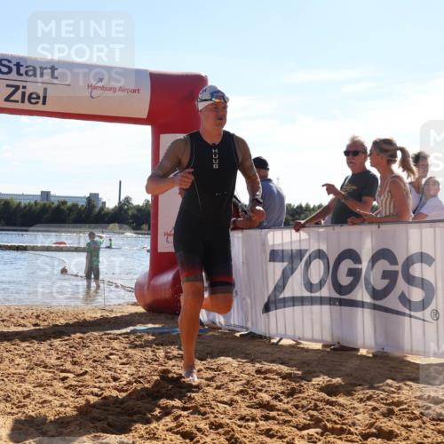 07.09.2025 - 19. Norderstedt Triathlon Luisa Fischer http://msf.ph/oto/8750592 07.09.2025 15:27:26 Schwimmen 508 meine-sportfotos.de