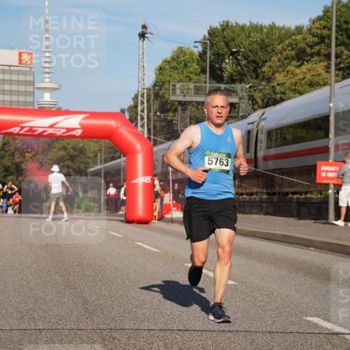 07.09.2025 - BARMER Alsterlauf Yannick Fuchs http://msf.ph/oto/8750593 07.09.2025 09:35:01 Laufen 5763, 76 meine-sportfotos.de