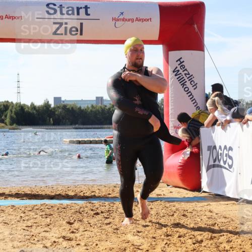 07.09.2025 - 19. Norderstedt Triathlon Luisa Fischer http://msf.ph/oto/8750598 07.09.2025 11:16:05 Schwimmen 186, 190, 1348, 1363 meine-sportfotos.de